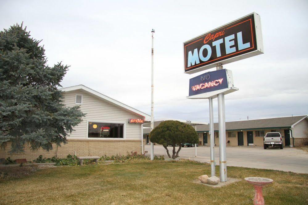 Capri Motel Scottsbluff Exterior photo
